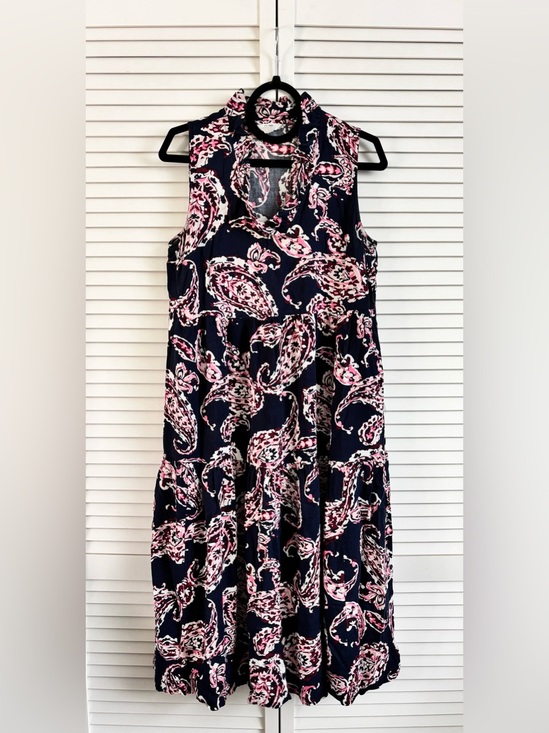 crown & ivy Dresses & Skirts - Crown & Ivy Sleeveless Women’s Navy Dress with Pink Paisley Print, Size: M, NWOT